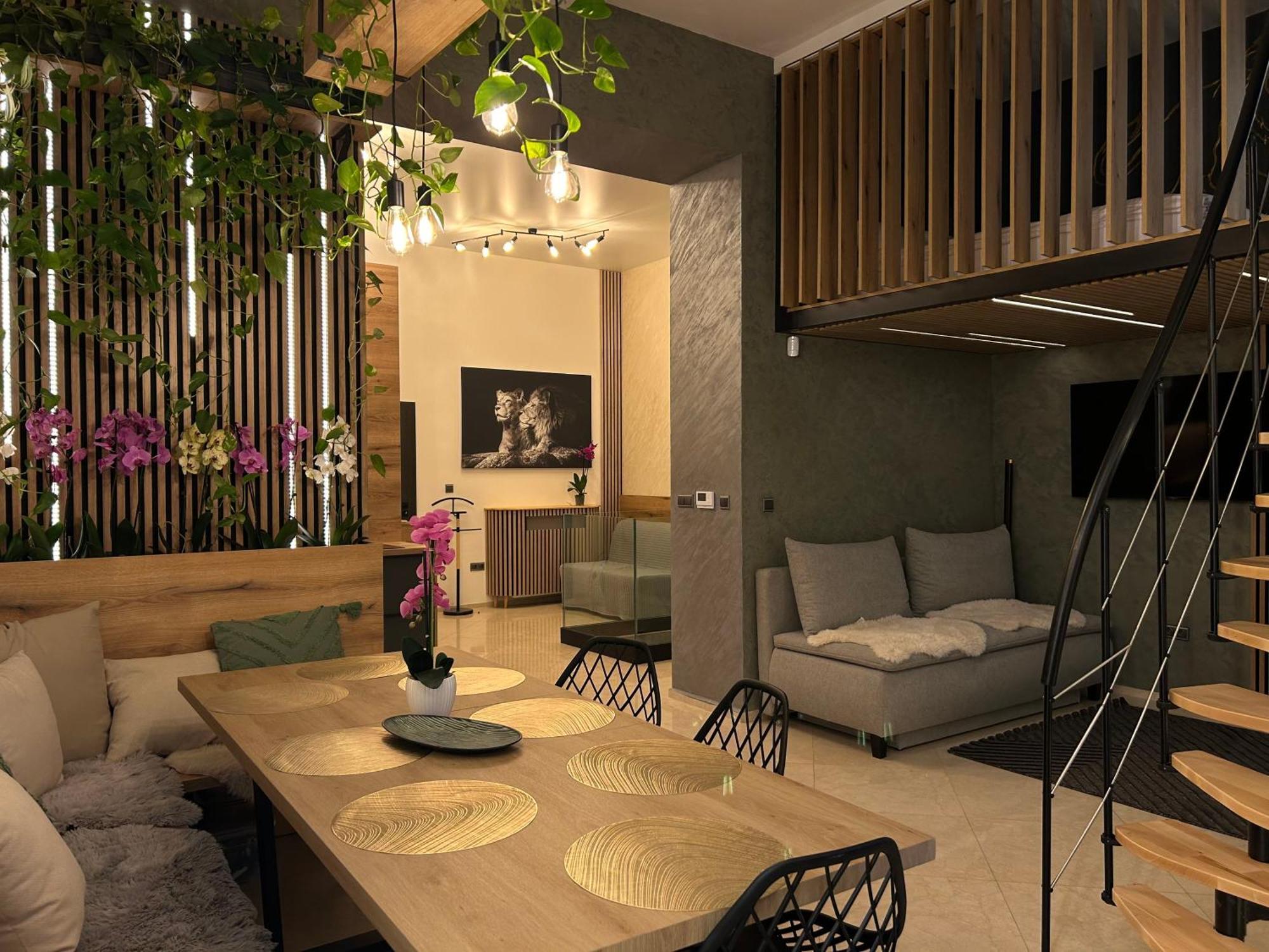 Leo Apartment Suite & Private Spa Zone - Old City Bratislava Exteriér fotografie