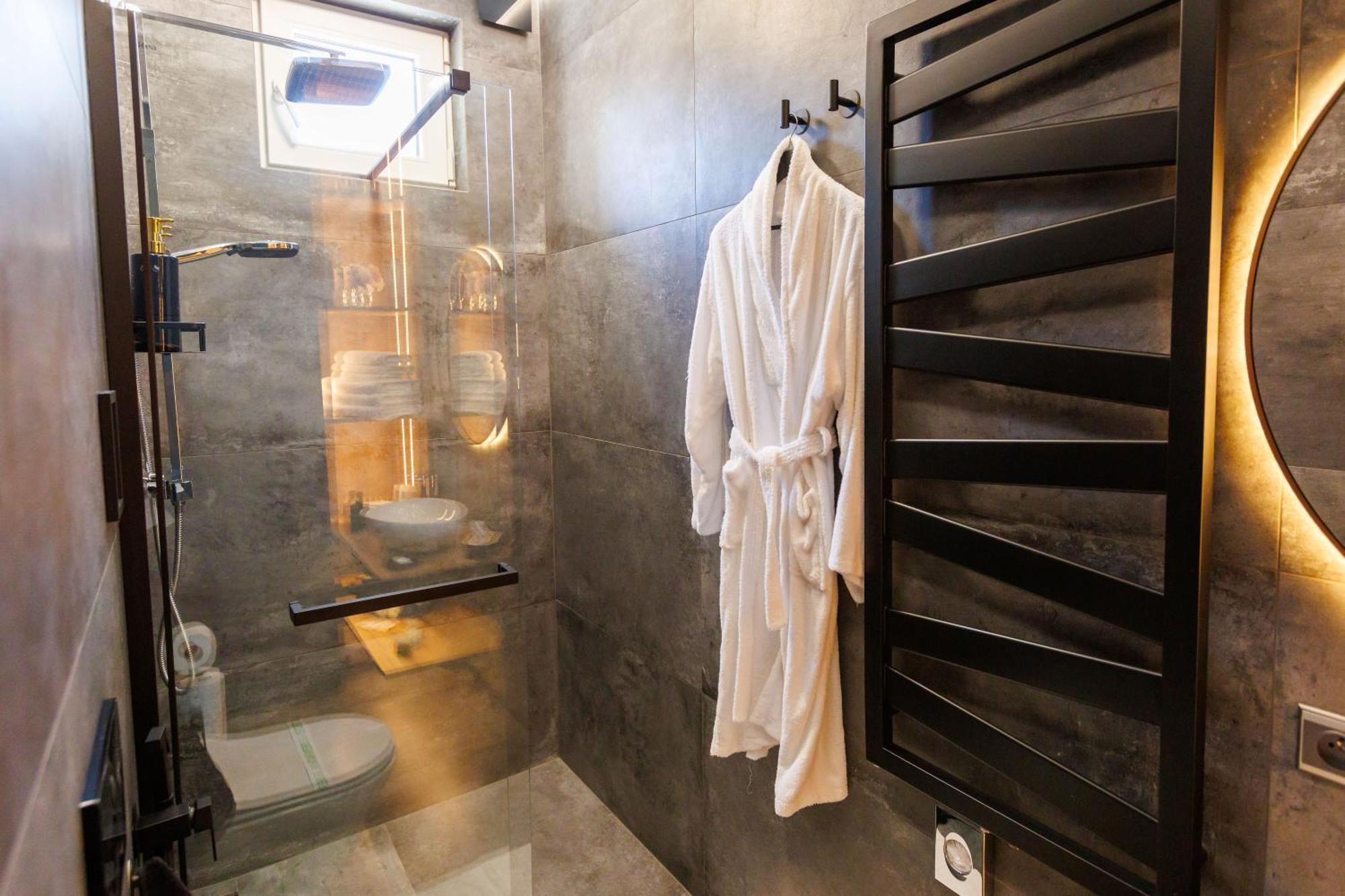 Leo Apartment Suite & Private Spa Zone - Old City Bratislava Exteriér fotografie